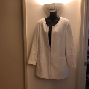 Kelvin Kline whit mid jacket